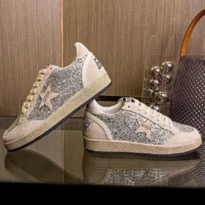 Panolifashion Women Fashion Distressed Sequins Star Round-Toe Sneakers