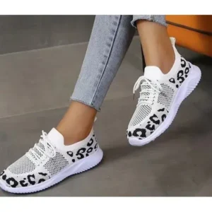 Panolifashion Women Fashion Plus Size Spotted Mesh Breathable Round Toe Sneakers