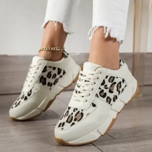 Panolifashion Women Fashion Round Toe Stitching Lace Up Low Top Leopard Sports Sneakers